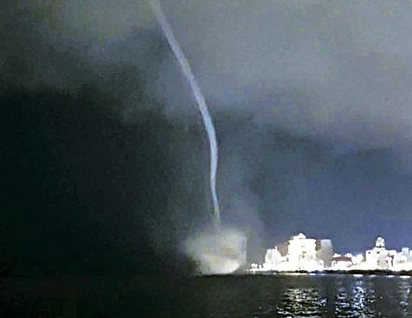 ¡FUE PURO SUSTO! - LA TROMBA BOQUEÑA