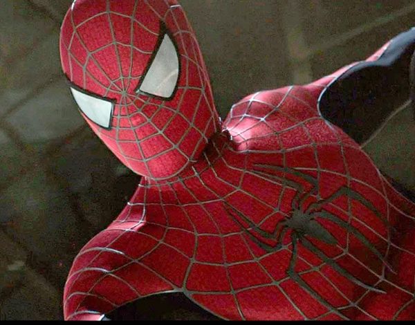 PRESENTA MARVEL UN VISTAZO AL NUEVO TRAJE DE SPIDER-MAN