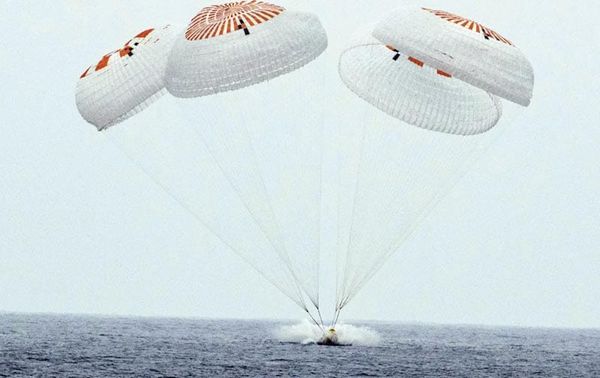 ¡ASTRONAUTAS REGRESAN A LA TIERRA CON SPACEX TRAS MESES EN LA EEI!