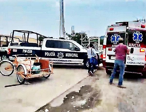 ¡ACUCHILLAN A VENDEDOR PARA ROBARLE SU TRICICLO!