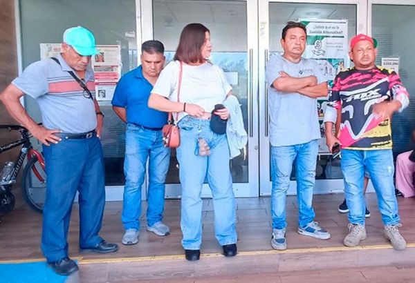 ¡LOS QUERÍAN SOLTAR! - SE ATRINCHERAN AFECTADOS DE AUTOS DEL GOLFO