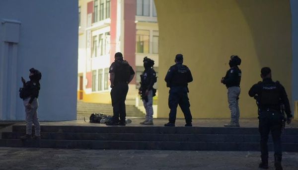 ¡SE MATÓ LANZÁNDOSE DEL PUENTE XALLITIC!