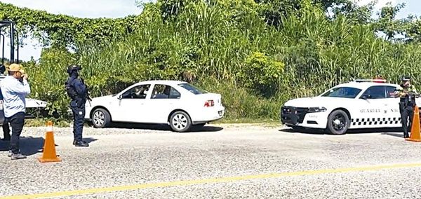¡ASALTAN A TAXISTA EN LA COLONIA! - * Le robaron ocho mil 500 pesos