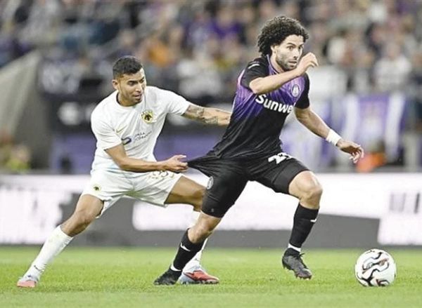 ¡CÉSAR HUERTA Y ORBELÍN PINEDA IGUALAN EN CHOQUE DE MEXICANOS!