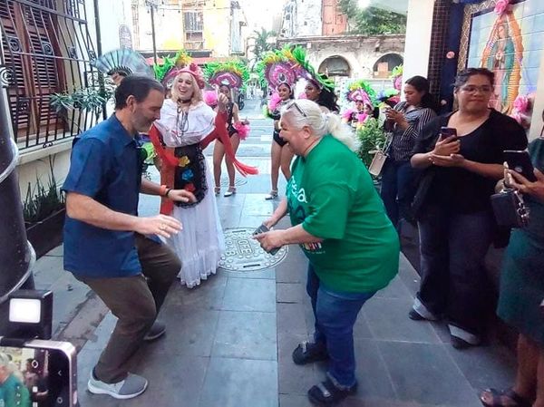 ¡PALOMINO PONE A BAILAR A VENTA! - PA’SUMECHA