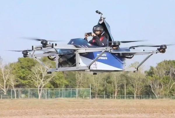 ¡LES FALTAN LAS VISAS!