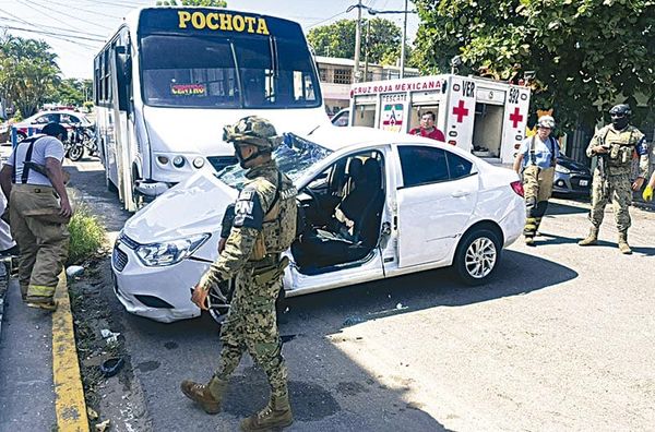 ¡LO ARRASTRA EL POCHOTA!