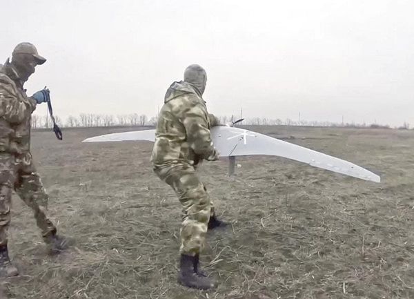 ¡SICARIOS DE CÁRTELES MEXICANOS Y COLOMBIANOS SE INFILTRAN EN UCRANIA! - PARA ENTRENARSE EN DRONES