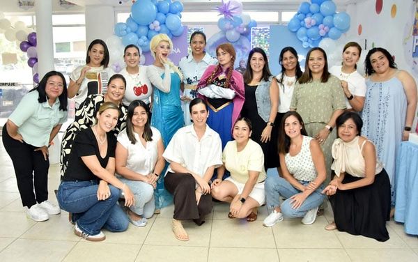 CATALINA Y MACARENA FESTEJARON SUS 5 AÑITOS