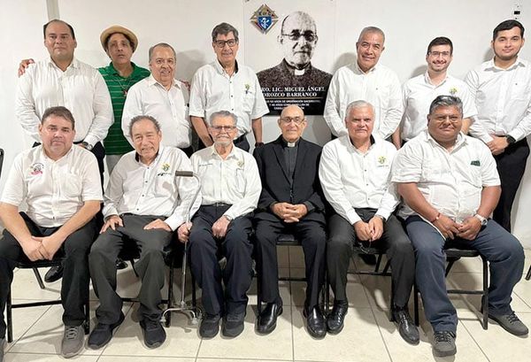 CELEBRAN 50 AÑOS DE SACERDOCIO DEL PADRE MIGUEL OROZCO BARRANCO