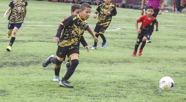 ¡GOLEADORES Y MEJORES PORTEROS EN LA LIGA DE FÚTBOL PIRATA FUENTE! - TEMPORADA 2024-2025