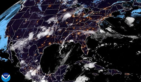 ¡"ERIN" SE HARÁ HURACÁN A MEDIO ATLÁNTICO! - *SE ACERCA ONDA DEL ESTE A YUCATÁN