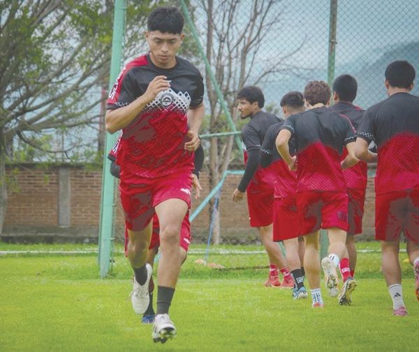 ¡MONTAÑESES HACE HONORES A CAÑONEROS!