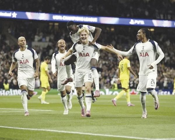 ¡TRIUNFA TOTTENHAM CON AUTOGOL DE LUIZ JUNIOR!