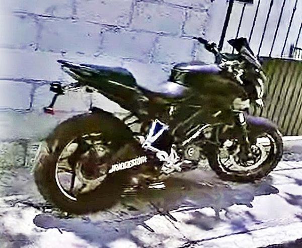¡ROBAN MOTO AFUERA DEL “CHEDRAUITO”!
