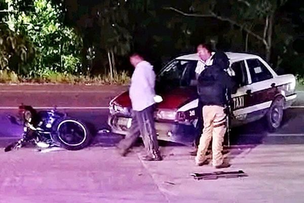 ¡MUERE JOVEN MOTOCICLISTA QUE CHOCÓ CONTRA TAXISTA!
