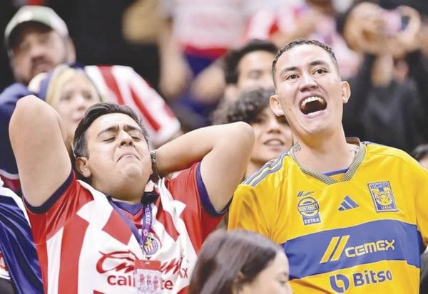 CHIVAS FALLA PENAL Y EMPATA SIN GOLES CONTRA LOS TIGRES!