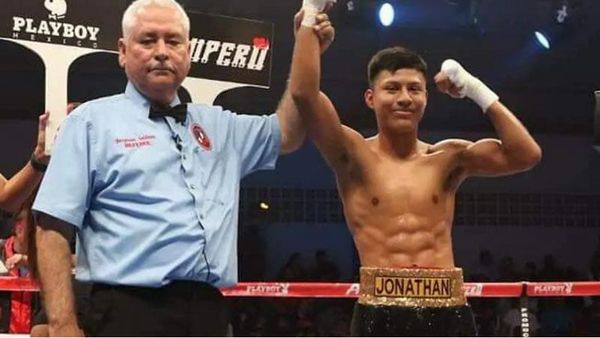 ¡VICTORIA PARA ‘TACHI’ ROJAS! - SOBRINO DEL “GUSANO” DERROTO AL MORELENSE “RAY” ROJAS