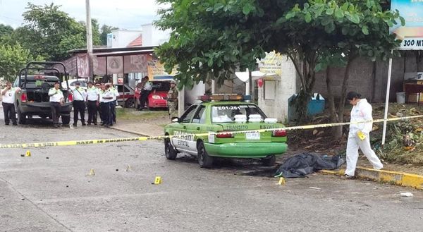 ¡ATACAN A BALAZOS A TRÁNSITOS! - LES DISPARAN DESDE UNA MOTO