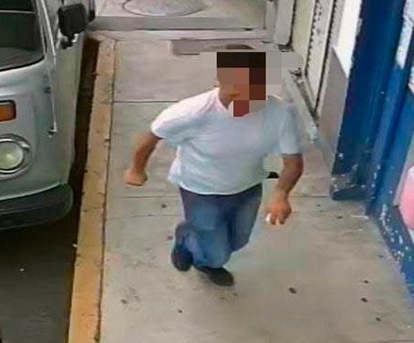 ¡ASALTA JOYERÍA Y POLICÍAS SE NEGARON A DETENERLO!