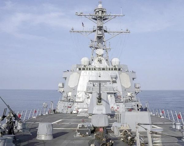 ¡VENEZUELA DENUNCIA QUE MARINES DE EU ASALTARON EMBARCACIÓN DE PESCADORES EN EL CARIBE!