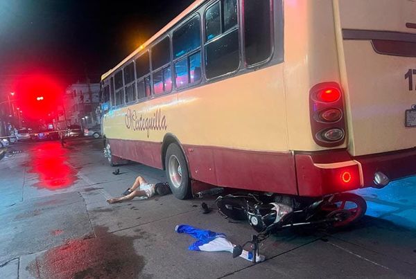 ¡CAMIÓN DE LA MIXTEQUILLA MACHACÓ A MOTOCICLISTA!