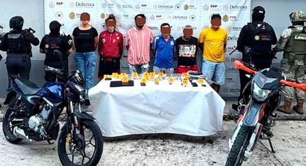 ¡DETIENEN 7 NARKIKIRIS EN XALAPA! - LES ASEGURARON MARIHUANA. DOS MOTOS Y UNA BASCULA