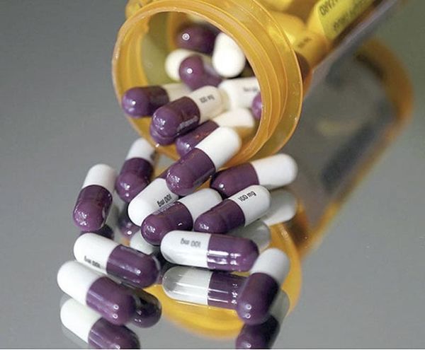 ¡TRUMP PROPONE ARANCELES DE HASTA 200% A MEDICAMENTOS IMPORTADOS!