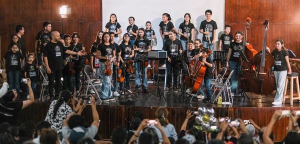 ¡QUIEREN DESTRUIR LOS VIOLINES! - LLEVAN ATORADOS 2 MESES EN LA ADUANA DE VERACRUZ