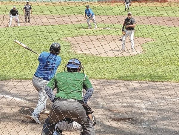 ¡PREPARAN INICIO DEL SOFTBOL EN PLAYA DE VACAS!