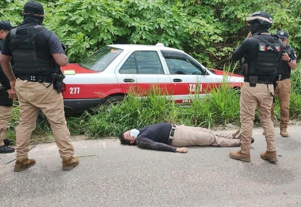 ¡POLICÍA HERIDO EN MOTOCICLETAZO!