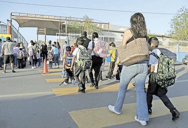 ¡DESCARTAN ‘PUENTE’ EN ESCUELAS POR EL 15 DE SEPTIEMBRE!