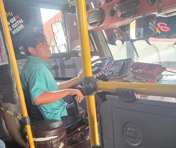 ¡LES COBRAN HASTA 40 PESOS!