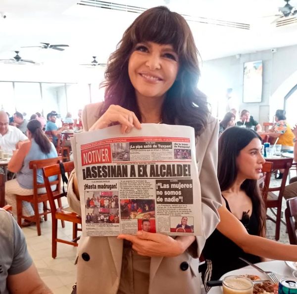 ¡VINO ITATÍ CANTORAL! - *"Sólo Veracruz es Bello, encantada de estar en el Café La Parroquia"