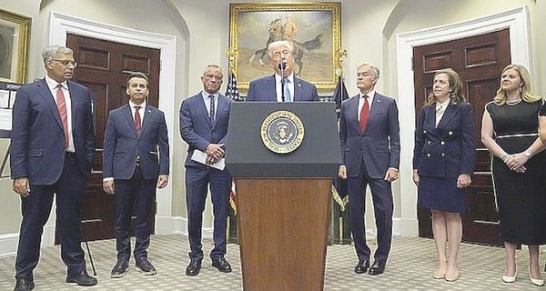 ¡RESPALDO DE TRUMP A MEDICAMENTO NO PROBADO PARA EL AUTISMO SORPRENDE!