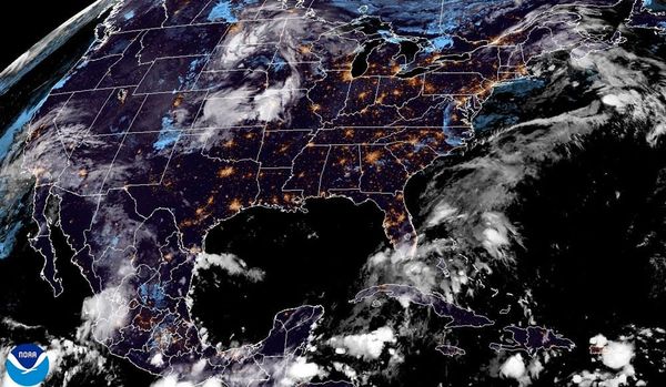 ¡SIGUE NUBLADO CON LLUVIAS, RAYOS Y UNO QUE OTRO TRUENO! - *Y SOPLA DE FRENTE CON RACHITAS