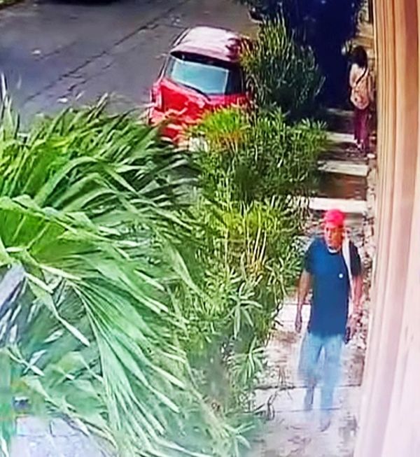 ¡CON VIOLENCIA MALANDRO ATRACÓ A JOVEN UNIVERSITARIA!