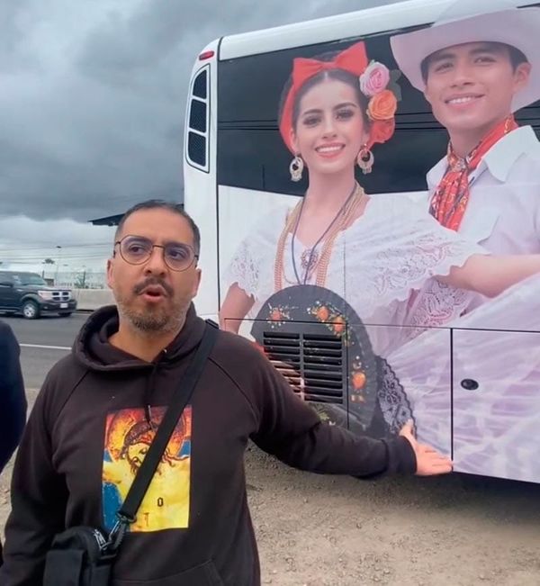 ¡SE DESCONCHINFLA EL CAMIÓN!