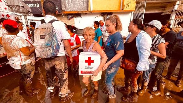 ¡CRUZ ROJA MEXICANA ENTREGA 100 TONELADAS DE AYUDA!