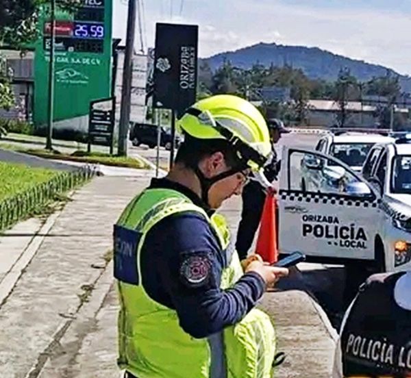 ¡QUERÍA AVENTARSE DEL PUENTE POR UNA DECEPCIÓN AMOROSA!