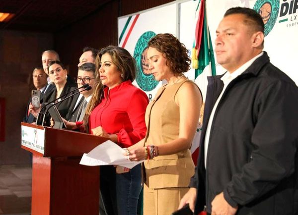 ¡QUIEREN SACAR A LUPE DE PC! - *Que no cumple con el perfil