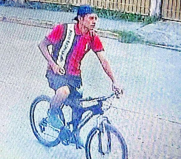 ¡“RATOTA” CRISTALEA COCHE PARA ROBARSE MOCHILA DE ESTUDIANTE!