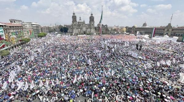 ¡CASA LLENA EN EL ZÓCALO! -EN EL SHEIBAUM FEST