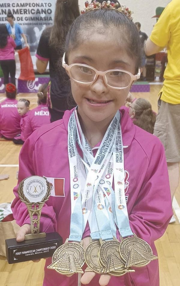 ¡AL MUNDIAL DE BULGARIA!GIMNASTA KARIME ZOE