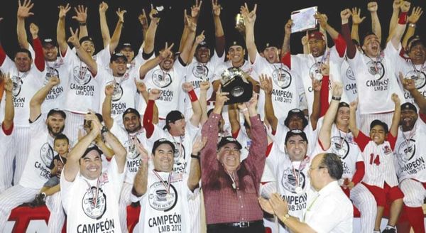 ¡DON PEPE TOÑO MANSUR, UN APASIONADO Y AMANTE DEL BÉISBOL!