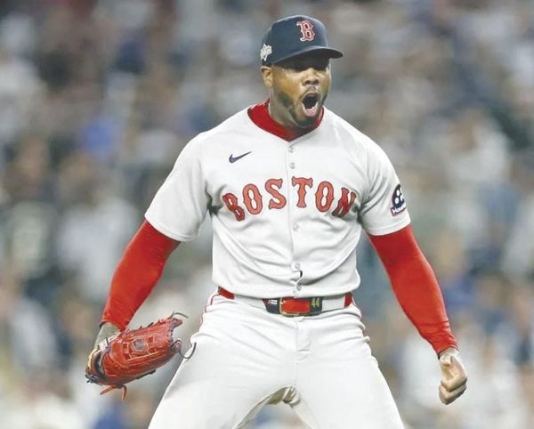 CONTROLAN RED SOX A YANKEES Y TOMAN VENTAJA!