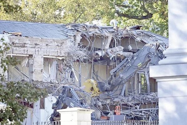 ¡INICIA DEMOLICIÓN EN CASA BLANCA PARA SALÓN DE BAILE DE TRUMP!