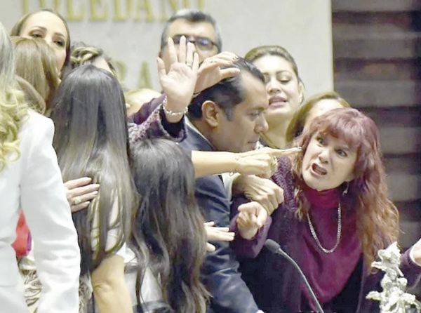 ¡MORENA Y PAN SE ENFRENTAN EN LA CÁMARA DE DIPUTADOS!