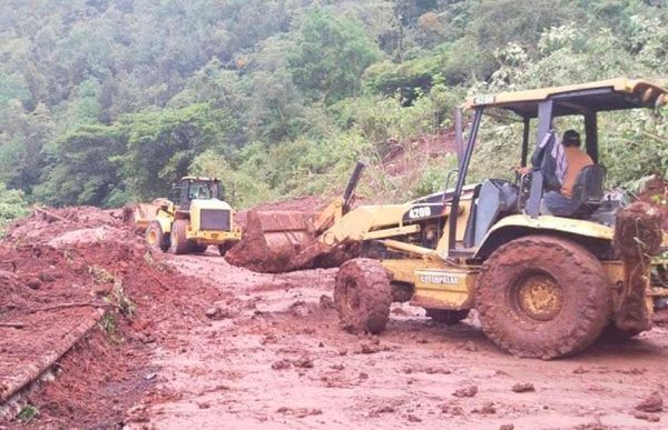 ¡ESTÁN INCOMUNICADOS! - NI CON PUENTE AÉREO...