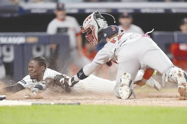 ¡IGUALA YANKEES SERIE A LOS RED SOX!